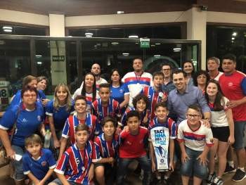 Esporte clube Ipiranga/SME recebe premiação de Vice-Campeão SUB 13 da tacinha RBS TV DE FUTSAL